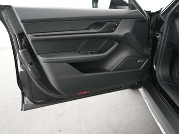 Porsche Taycan — photo 15