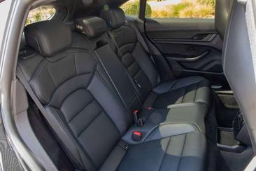 Porsche Taycan 4S — photo 18