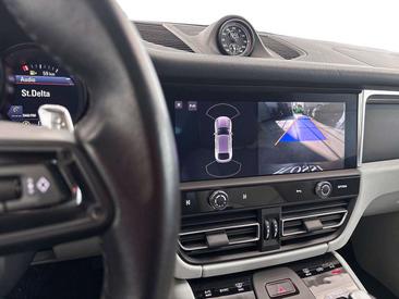 Porsche Macan Electrique Base — photo 14