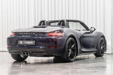 Porsche 718 Boxster — photo 17