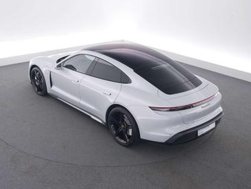 Porsche Taycan 4S — photo 9