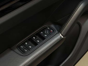 Porsche Cayenne III Platinum Edition — photo 11
