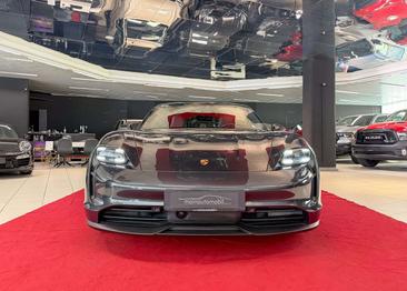 Porsche Taycan — photo 3