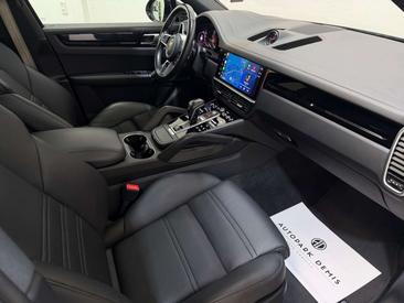 Porsche Cayenne III Platinum Edition — photo 16