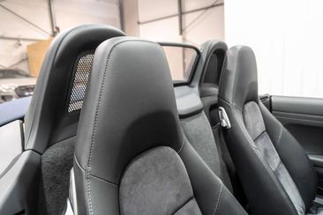 Porsche 718 Boxster — photo 26