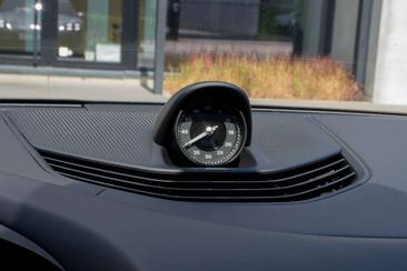 Porsche Taycan 4S — photo 29