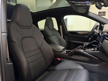Porsche Cayenne III Platinum Edition — photo 20