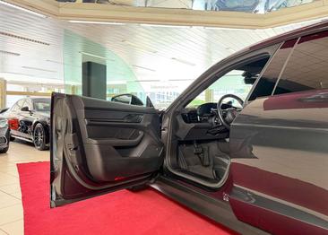 Porsche Taycan — photo 12