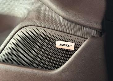 Porsche Taycan — photo 13