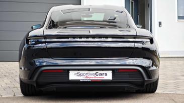 Porsche Taycan 4S — photo 7