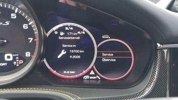 Porsche Panamera II Turbo S — photo 15