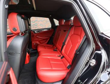 Porsche Macan Electrique S — photo 25