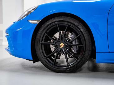 Porsche 718 Cayman — photo 6