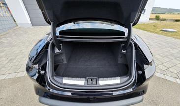 Porsche Taycan 4S — photo 13