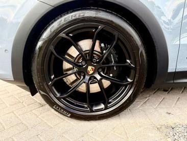 Porsche Cayenne III GTS — photo 10