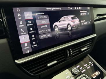 Porsche Cayenne III E-Hybrid — photo 16