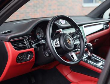 Porsche Macan Electrique S — photo 28