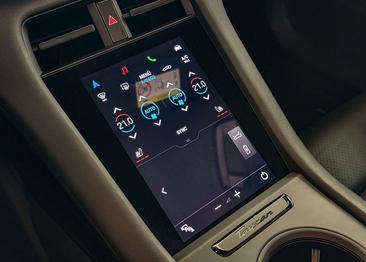 Porsche Taycan — photo 22