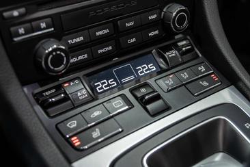 Porsche 718 Boxster — photo 38
