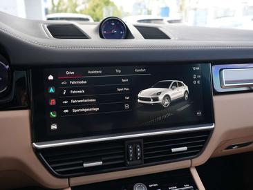 Porsche Cayenne III E-Hybrid Platinum Edition — photo 35