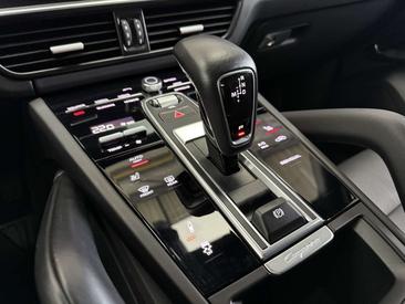 Porsche Cayenne III E-Hybrid — photo 18