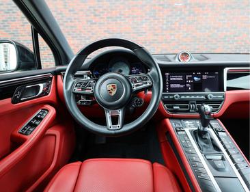 Porsche Macan Electrique S — photo 31