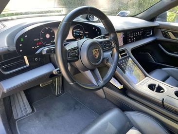 Porsche Taycan Turbo S — photo 7