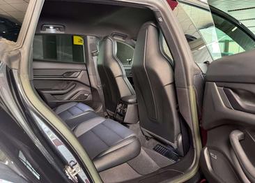Porsche Taycan — photo 29