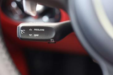 Porsche Macan Electrique S — photo 34