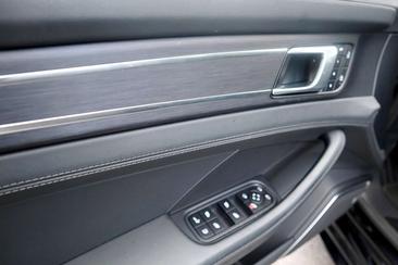 Porsche Panamera II Platinum Edition 4 E-Hybrid — photo 19