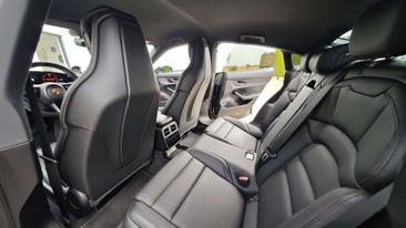 Porsche Taycan 4S — photo 21