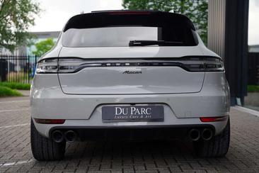 Porsche Macan Electrique Base — photo 24