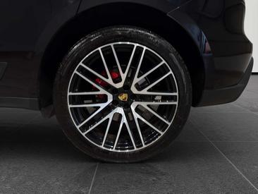 Porsche Macan Electrique S — photo 22