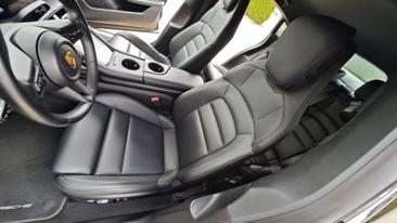 Porsche Taycan 4S — photo 24