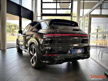 Porsche Cayenne III Turbo — photo 3