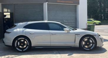Porsche Taycan Turbo — photo 2