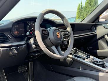 Porsche 992 I Carrera — photo 4