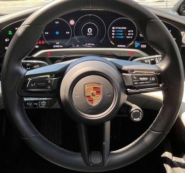 Porsche Taycan Turbo — photo 4