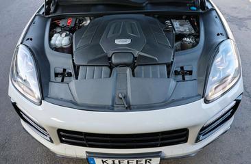 Porsche Cayenne III S Platinum Edition — photo 46