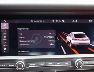 Porsche Macan Electrique S — photo 49