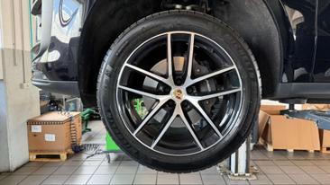 Porsche Macan Electrique Base — photo 5