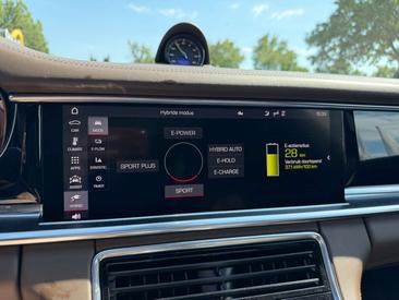 Porsche Panamera II 4S, E-Hybrid — photo 26