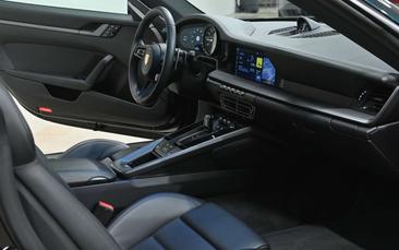 Porsche 992 I Carrera 4S — photo 4
