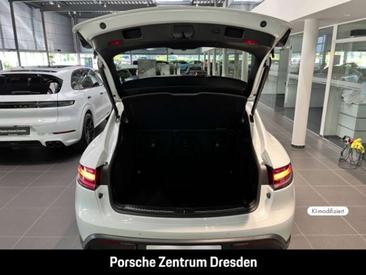 Porsche Macan Electrique S — photo 6