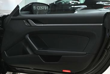 Porsche 992 I Carrera 4S — photo 6