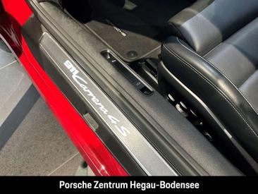 Porsche 992 I Carrera 4S — photo 24