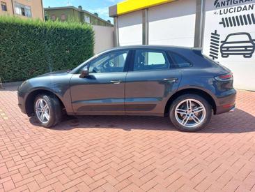 Porsche Macan Electrique Base — photo 8