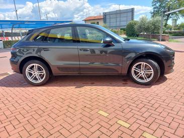 Porsche Macan Electrique Base — photo 9