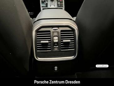 Porsche Macan Electrique S — photo 18