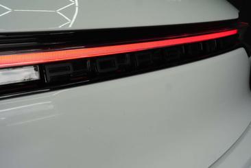 Porsche Macan Electrique S — photo 7